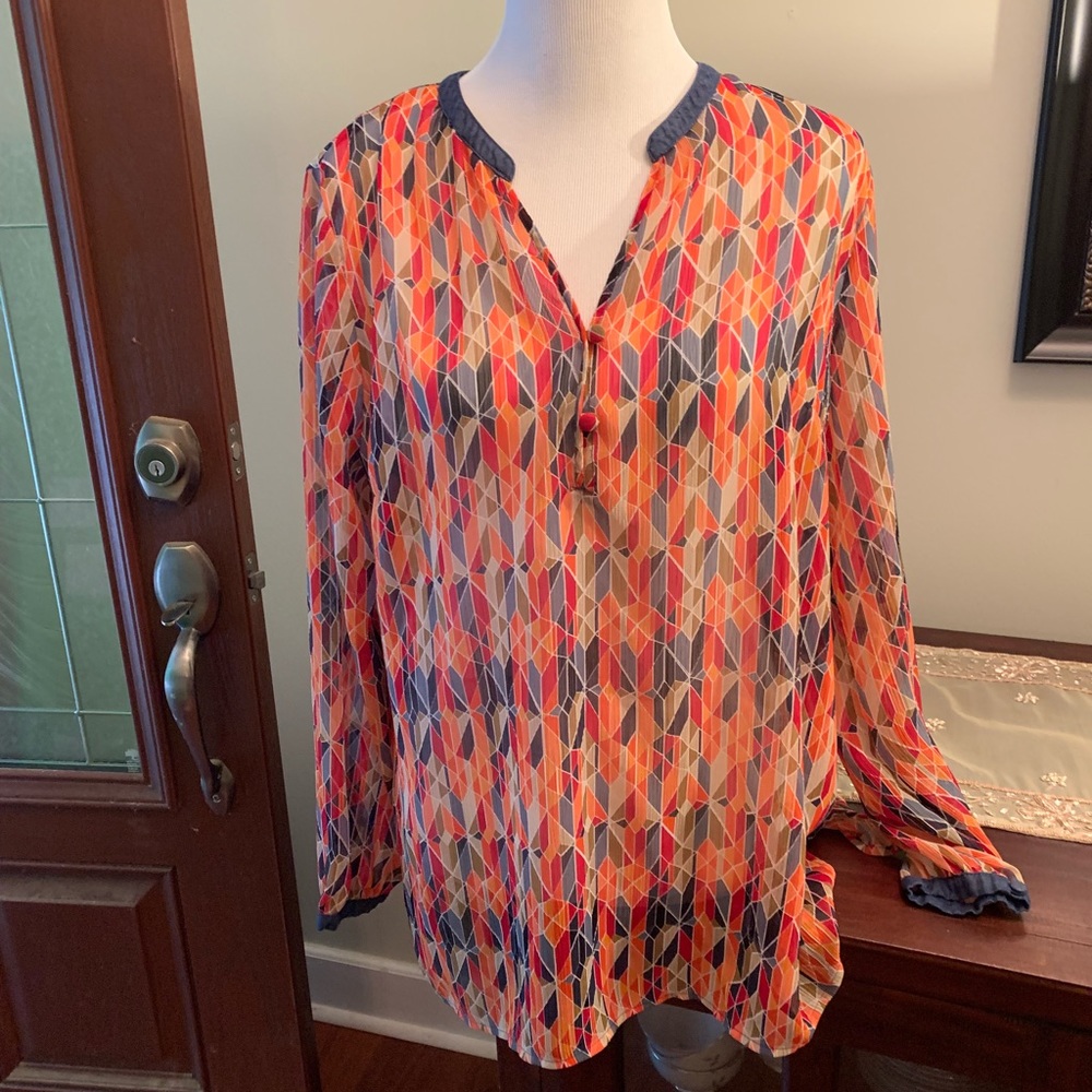 Liz Claiborne-gorgeous sheer top. XL